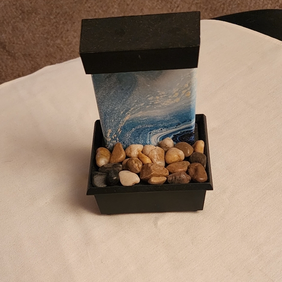 Mini waterfall - Picture 2 of 6